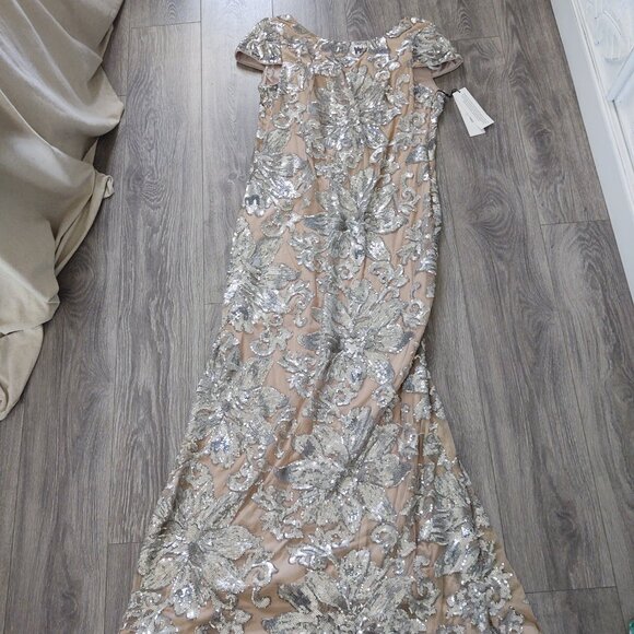 NWT Calvin Klein Fully Sequined Cap Sleeve Dress with Cowl/Draped Back and Train - Picture 4 of 14